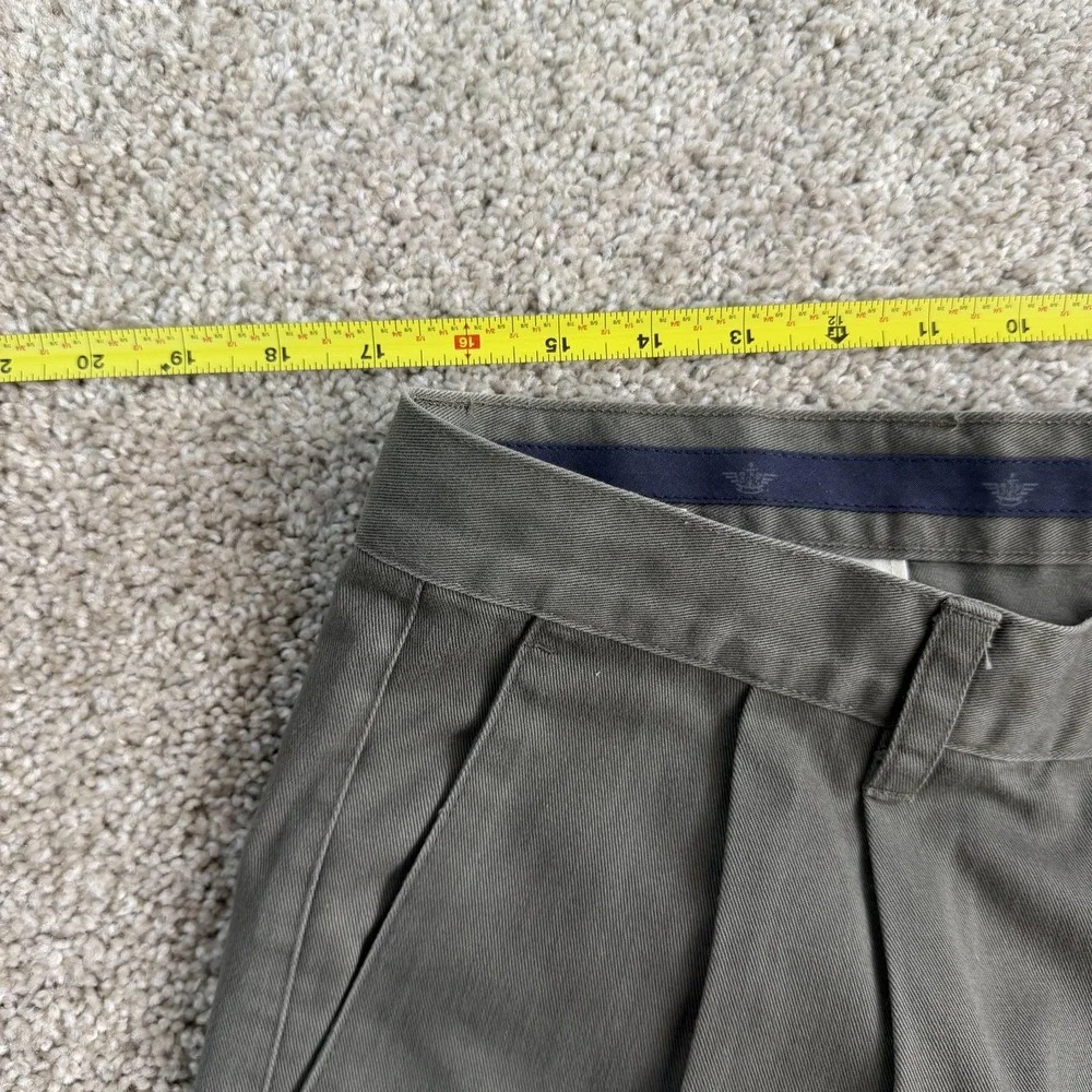 Vintage Dockers Pants Men 36x32 Green Pleated Twill Classic Fit No Wrinkle Khaki